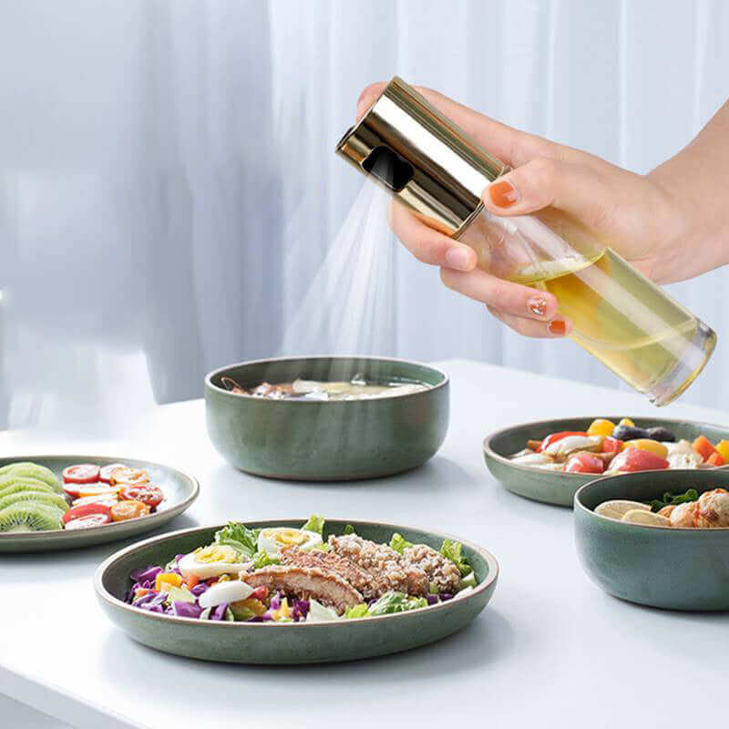 Healthy kitchen oil sprayer for salad dressing and low-calorie cooking